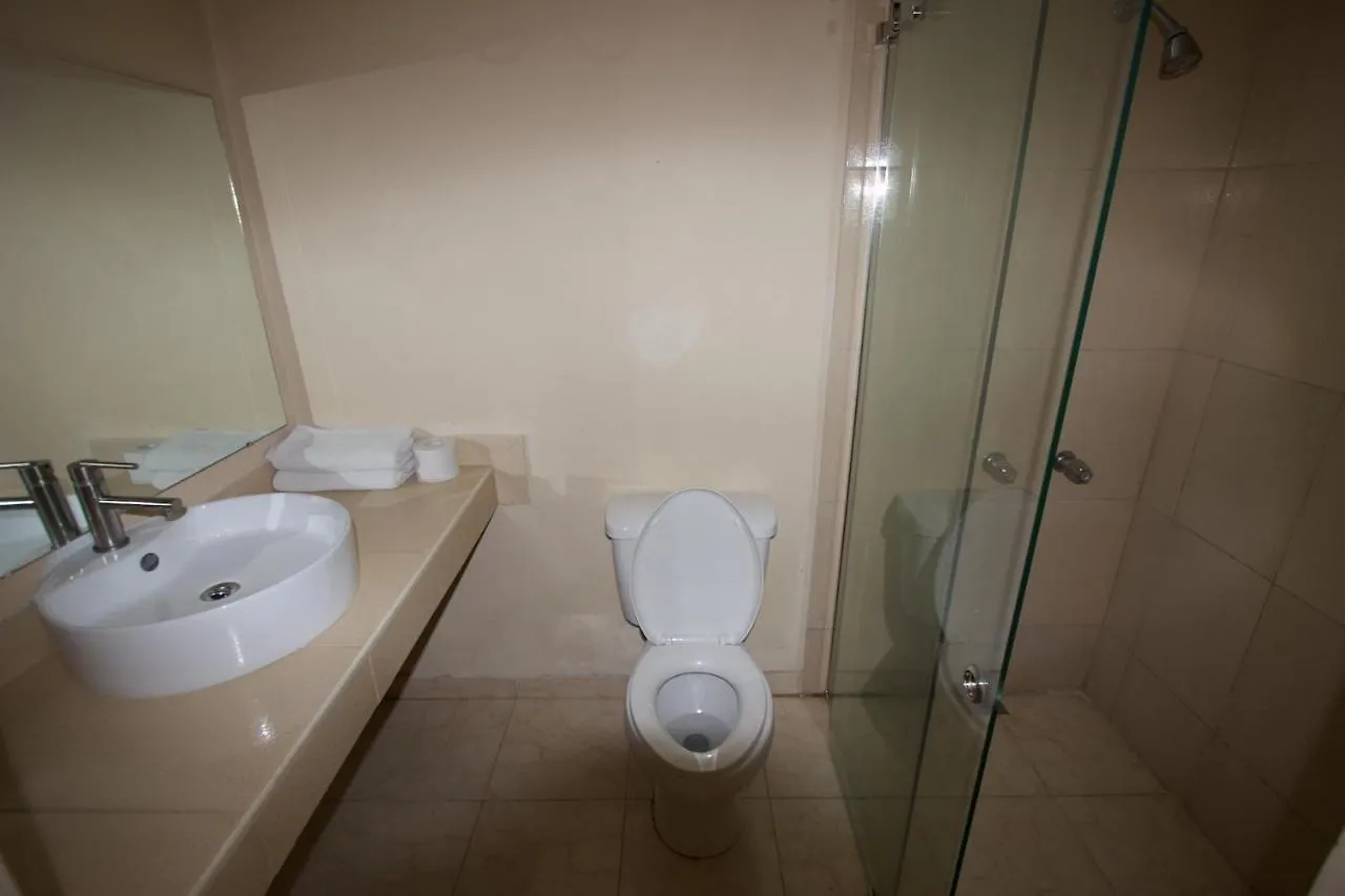 Le Xaragua Hotel Deluge