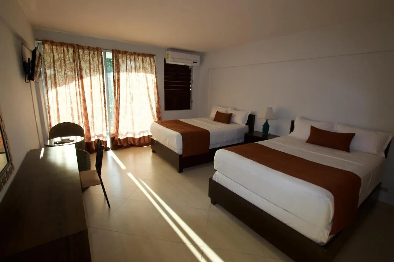 Le Xaragua Hotel Deluge 3*,