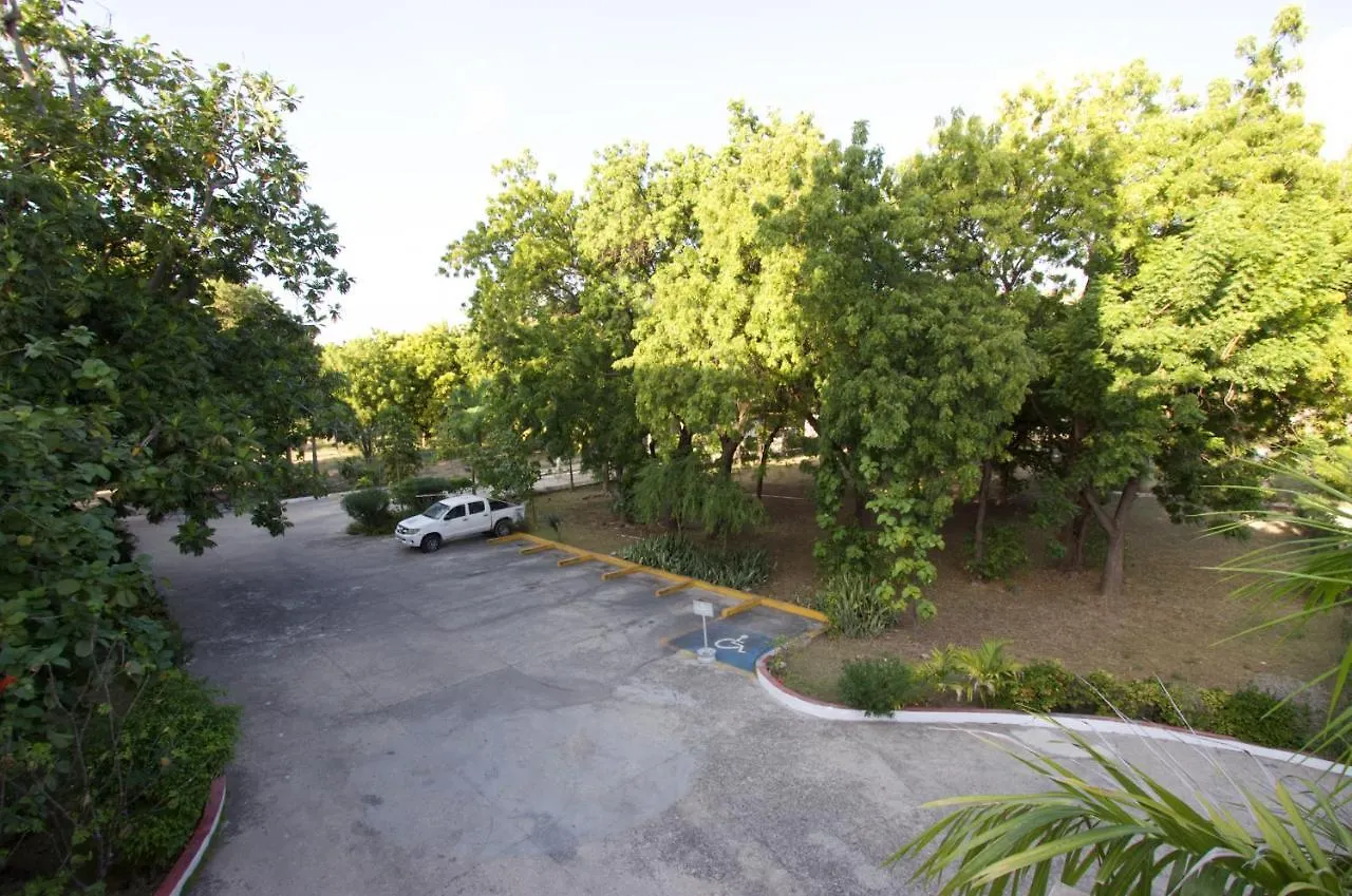 Le Xaragua Hotel Deluge